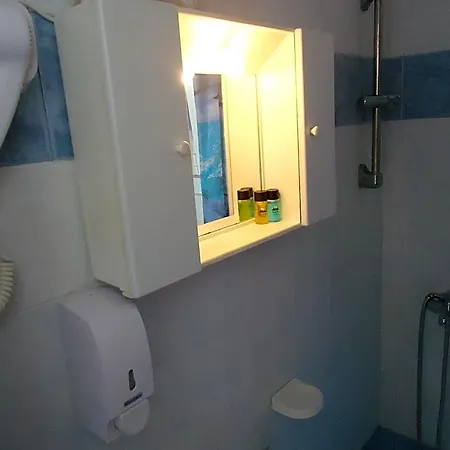 Margarita Hotell 2*